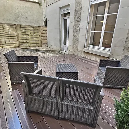 Terrasse, Hypercentre, Neuf, Rdc * Laon