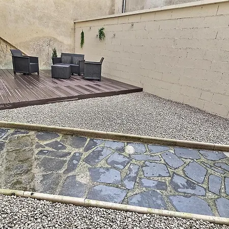 Terrasse, Hypercentre, Neuf, Rdc *